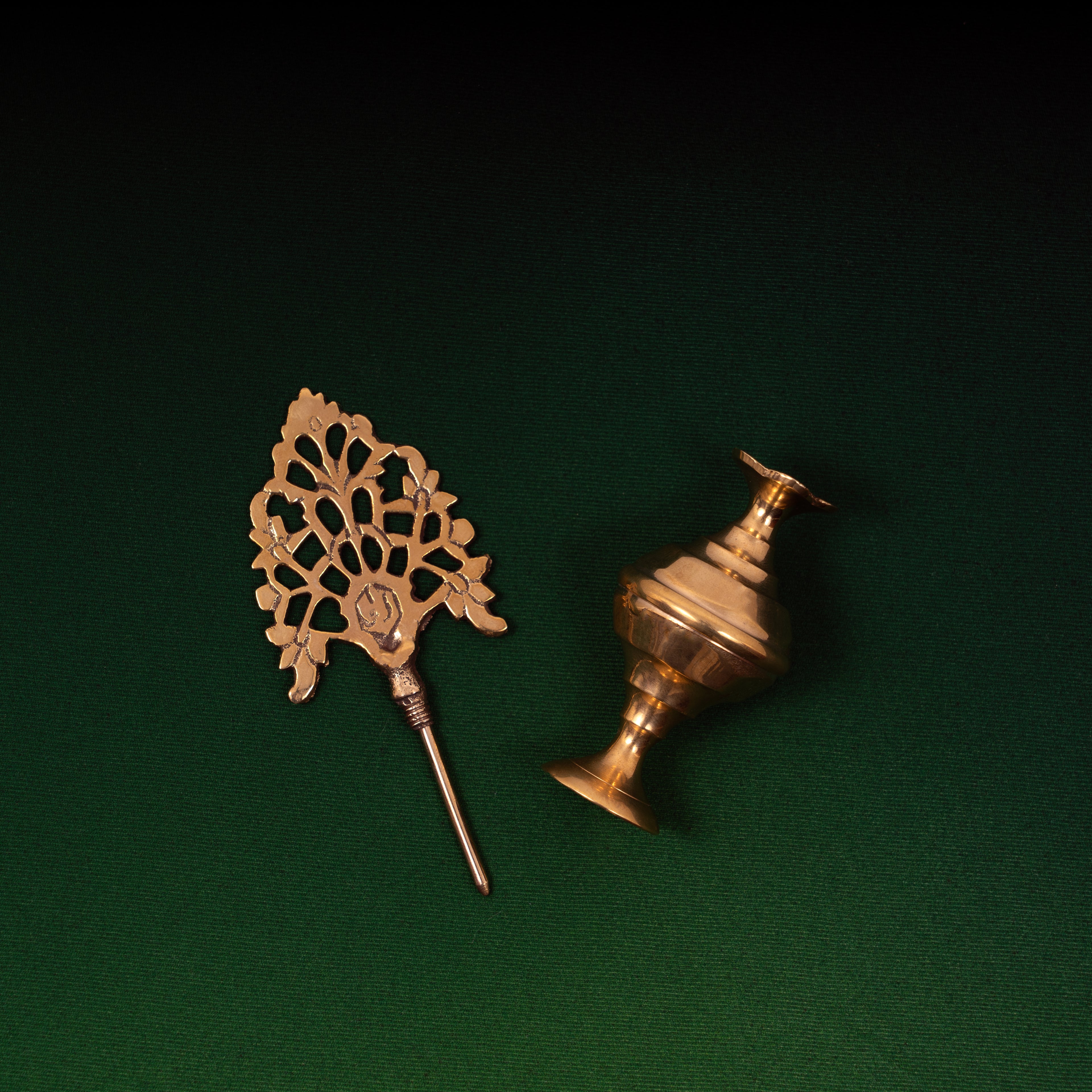 Classical Surmedani | Kohl Container with surma powder