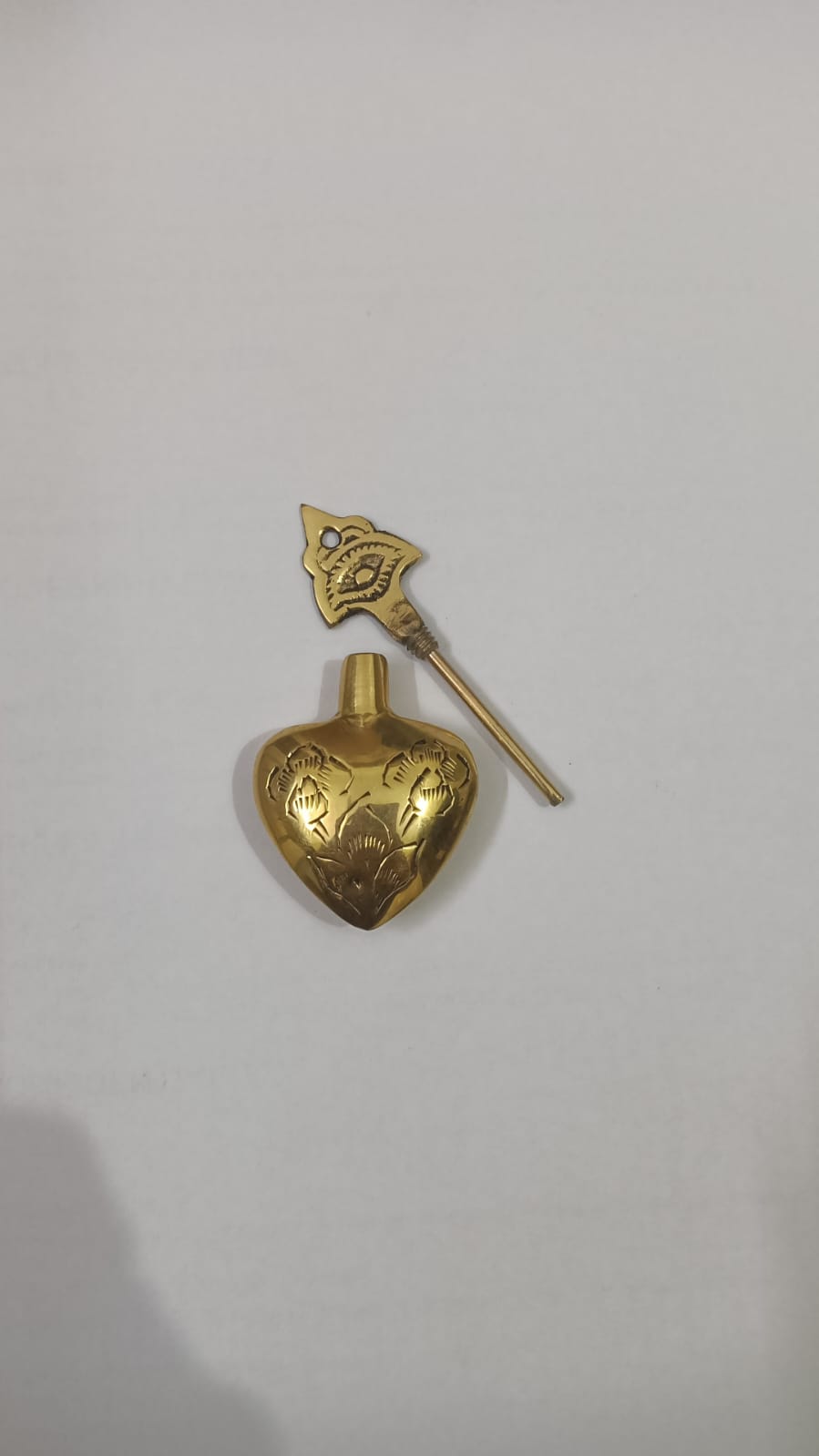 Heart Shaped Surmedani | Kohl Container with surma powder